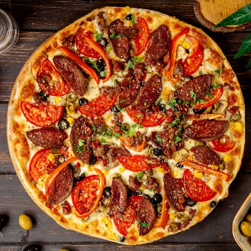 pizza-with-tomato